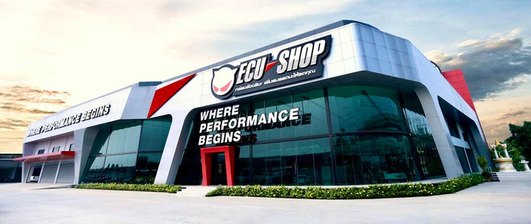 ECU-Shop founder in the Auckland workshop